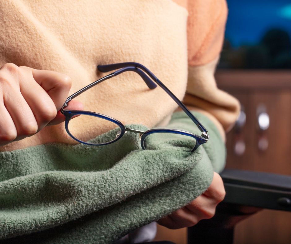 3 Astuces pour bien nettoyer ses lunettes - Optical Center